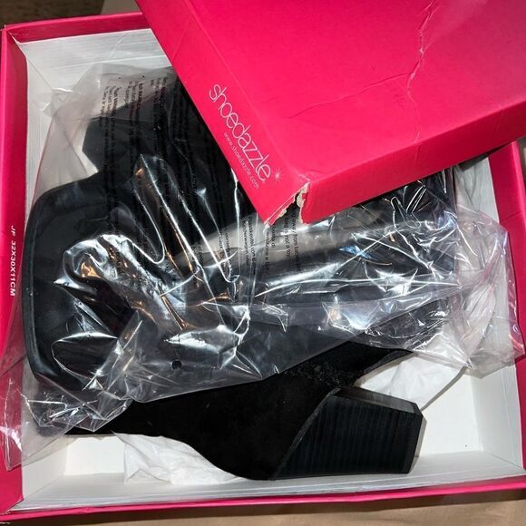 New! Shoe dazzle black suede Nikkia ankle boots! - Picture 7 of 8